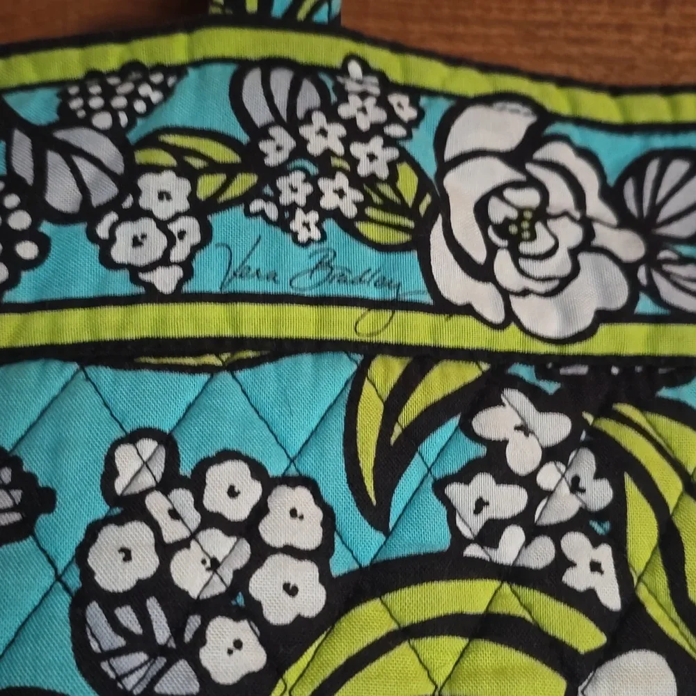 Vera Bradley Tote Bag - Picture 3 of 8